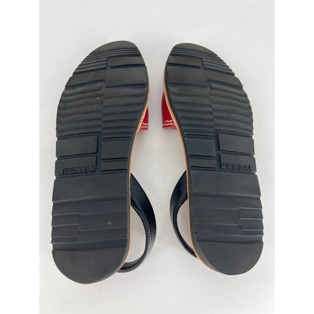 Prada - Picture 11 of 11